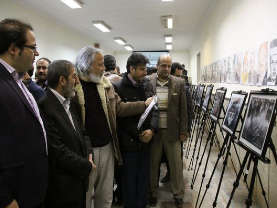غرفه عکس عکاسان سینمای جوانان مهاباد در جشنواره آوای وحدت